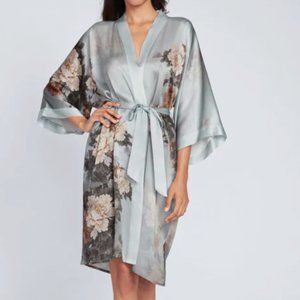 Silk Keina Kimono Robe Whisper Blue